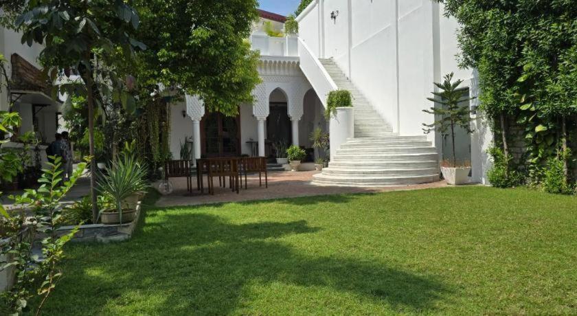 Club Denovo Hotel Butwal Exterior photo